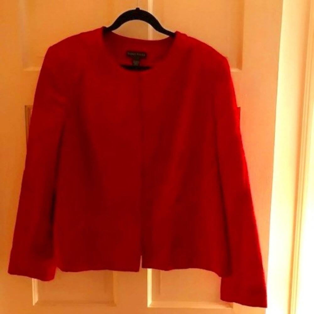 Karen Scott red jacquard floral pattern jacket. 14